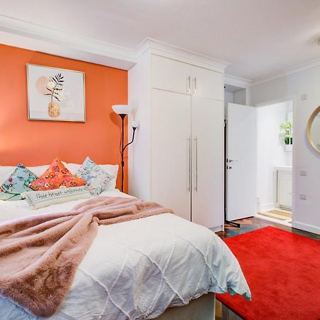 3-Bedroom, 3-Baths Apartment In Super Posh Marylebone, Central London, W1 Екстериор снимка