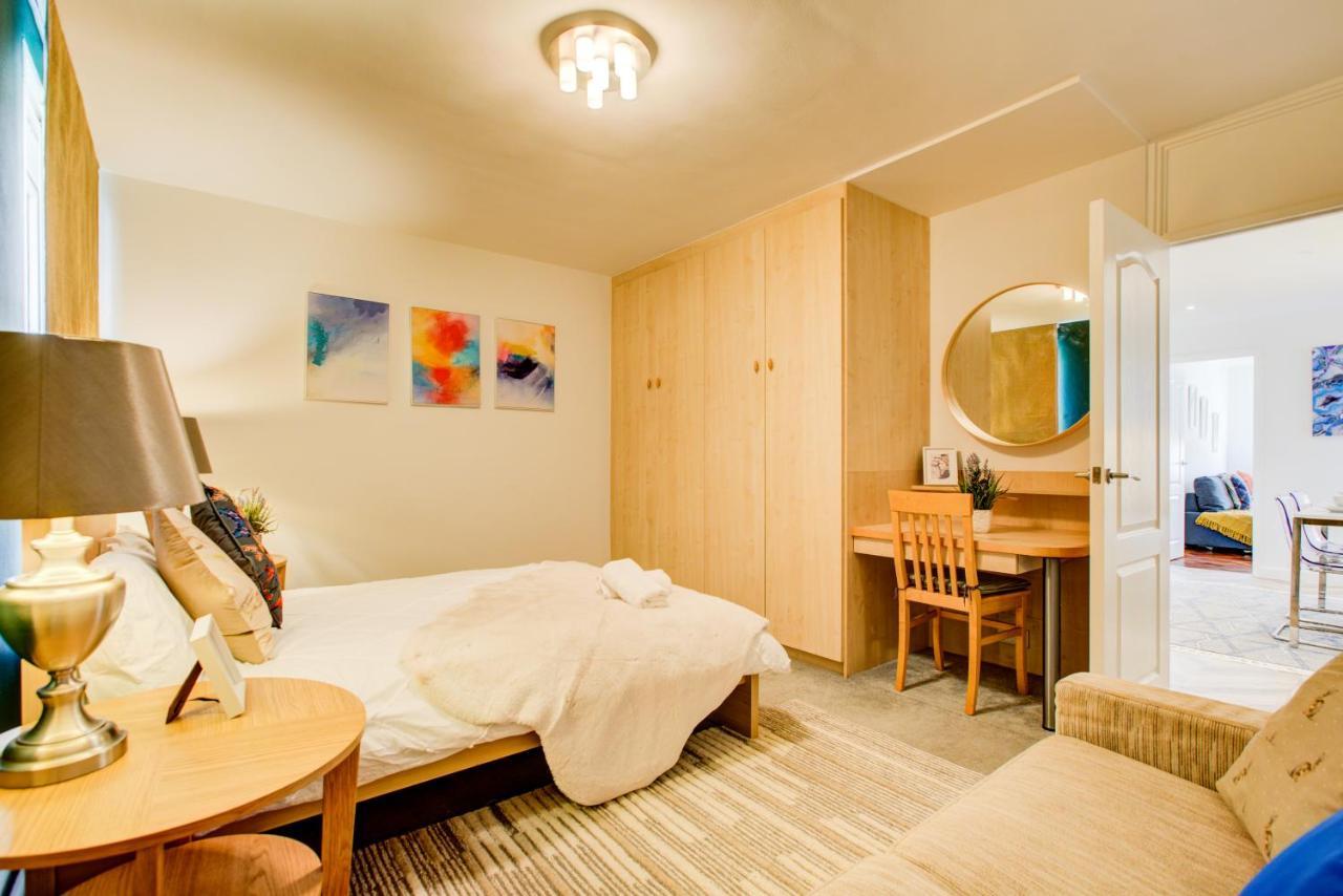 3-Bedroom, 3-Baths Apartment In Super Posh Marylebone, Central London, W1 Екстериор снимка