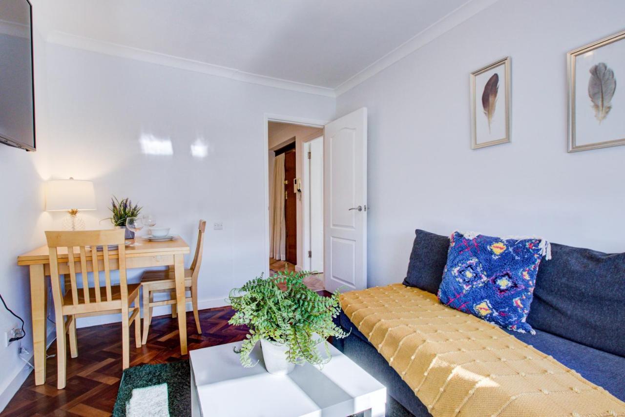 3-Bedroom, 3-Baths Apartment In Super Posh Marylebone, Central London, W1 Екстериор снимка