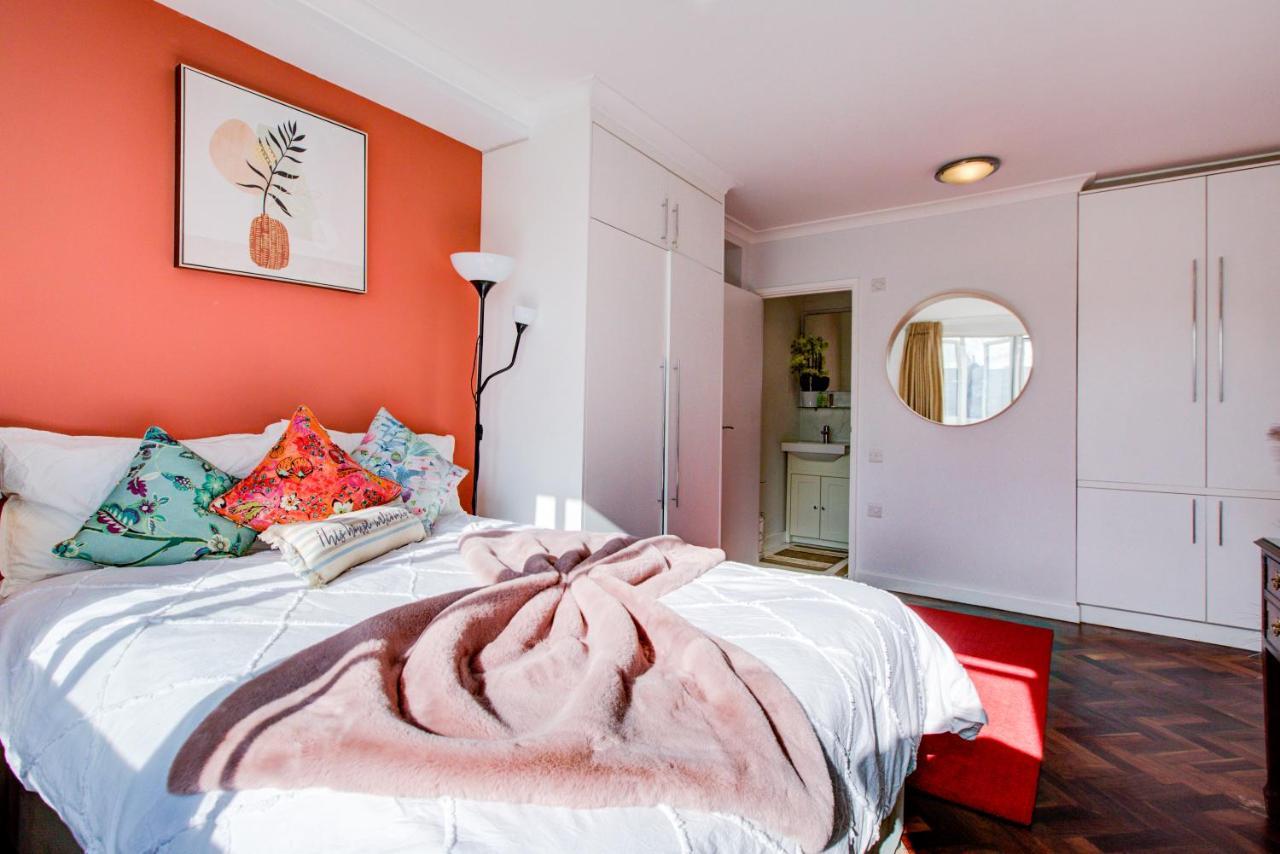 3-Bedroom, 3-Baths Apartment In Super Posh Marylebone, Central London, W1 Екстериор снимка